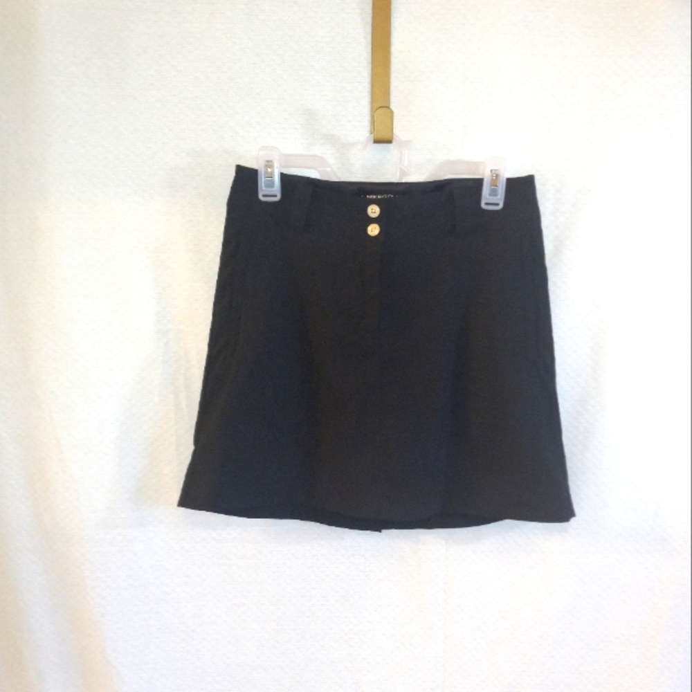 Nike Dri fit golf skort